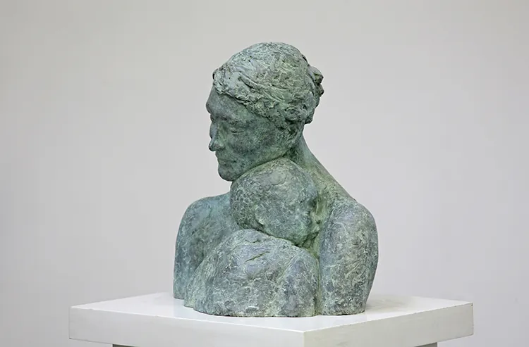 Douceur, brons 50 cm, door Maïté Duval