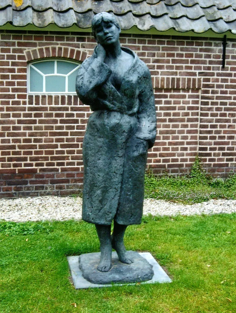 Paula in kamerjas van Maïté Duval, Museum de Fundatie, Kasteel Het Nijenhuis, Heino/Wijhe