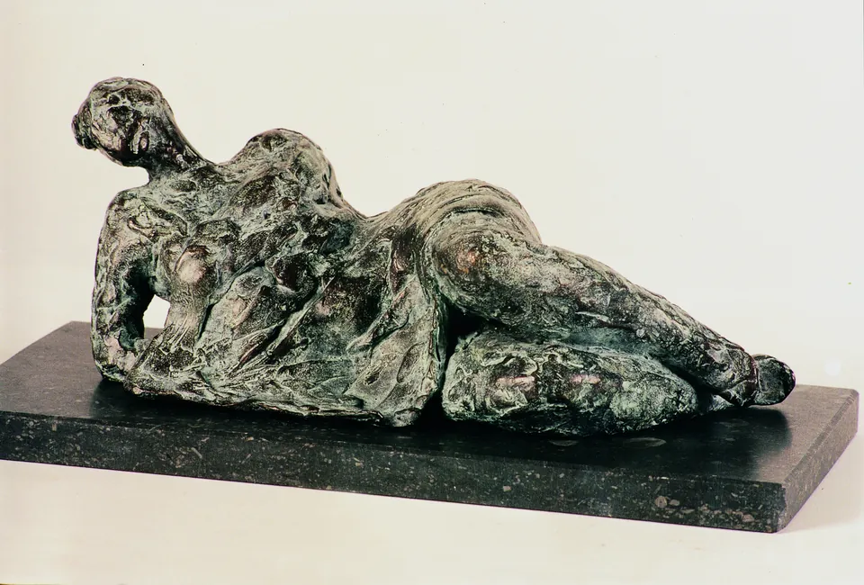 Horizon, brons 27 cm, door Maïté Duval